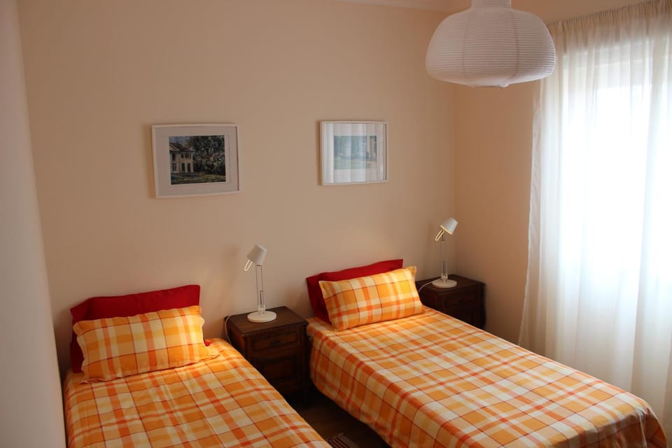 Property building, Bed, Decorative detail, Bedroom