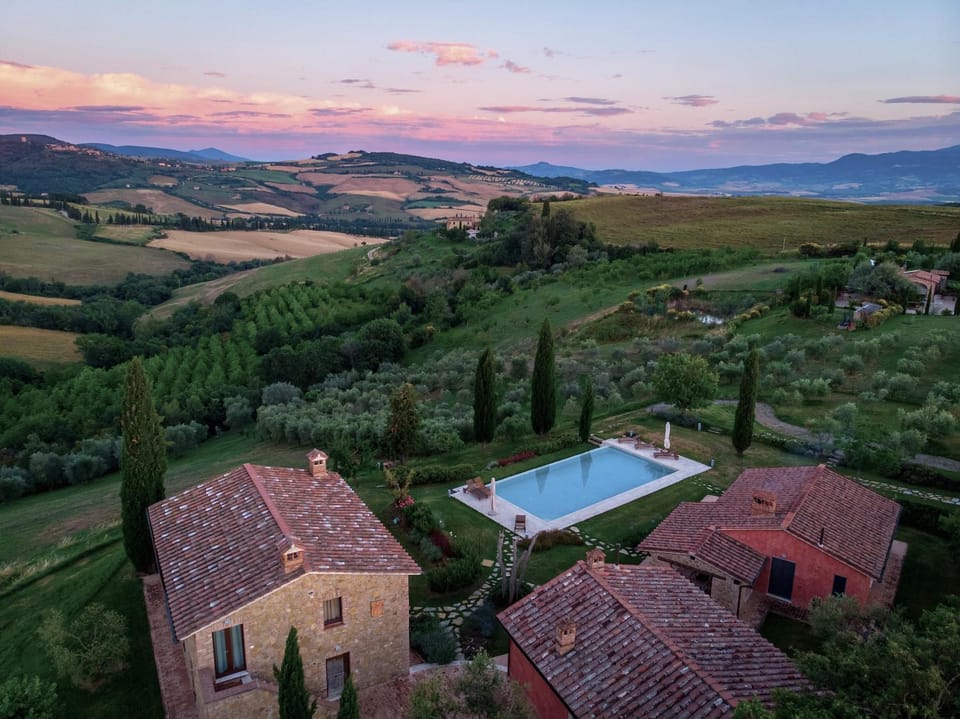 Bird's eye view, On site, Garden view, Pool view