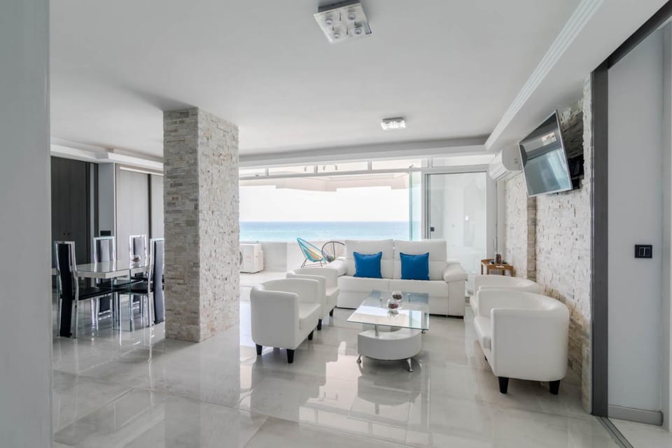 Deluxe Supreme Apartment in Malaga