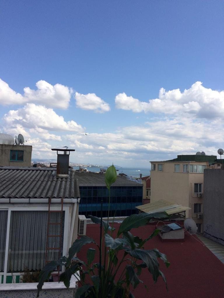 Property building, Natural landscape, Balcony/Terrace, Sea view