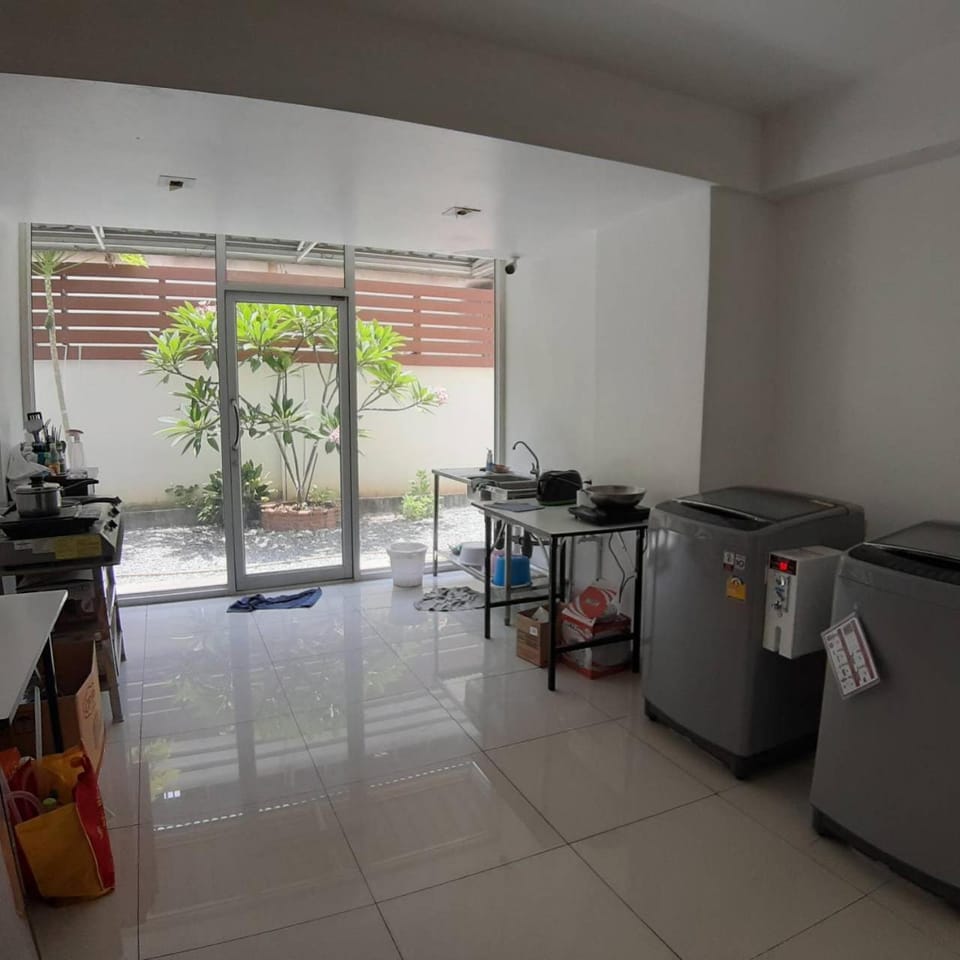 Communal kitchen, On site, Area and facilities