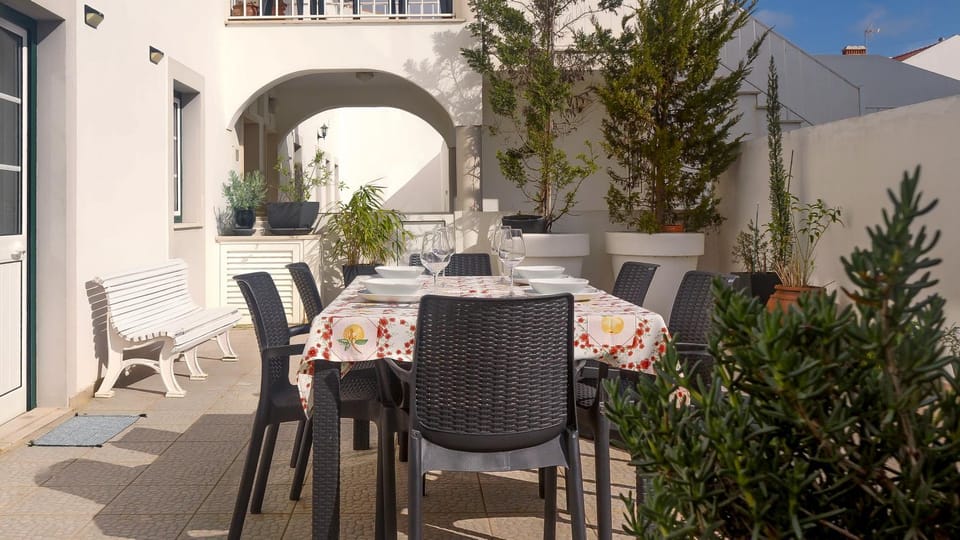 Patio, Dining area