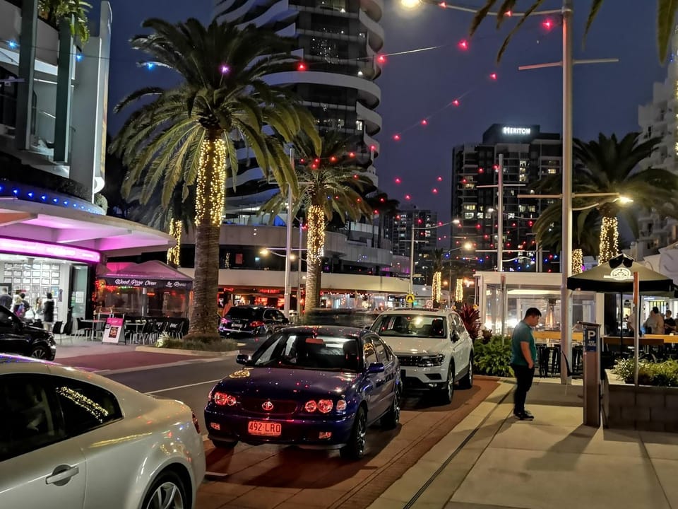 Neighbourhood, Street view