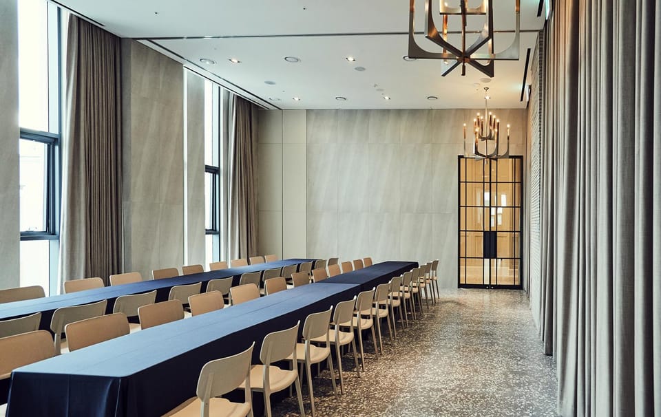 Meeting/conference room