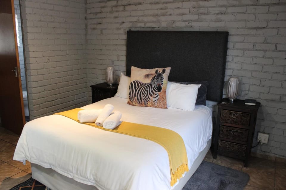 Kameelboom Lodge Nature lodge in North West, South Africa
