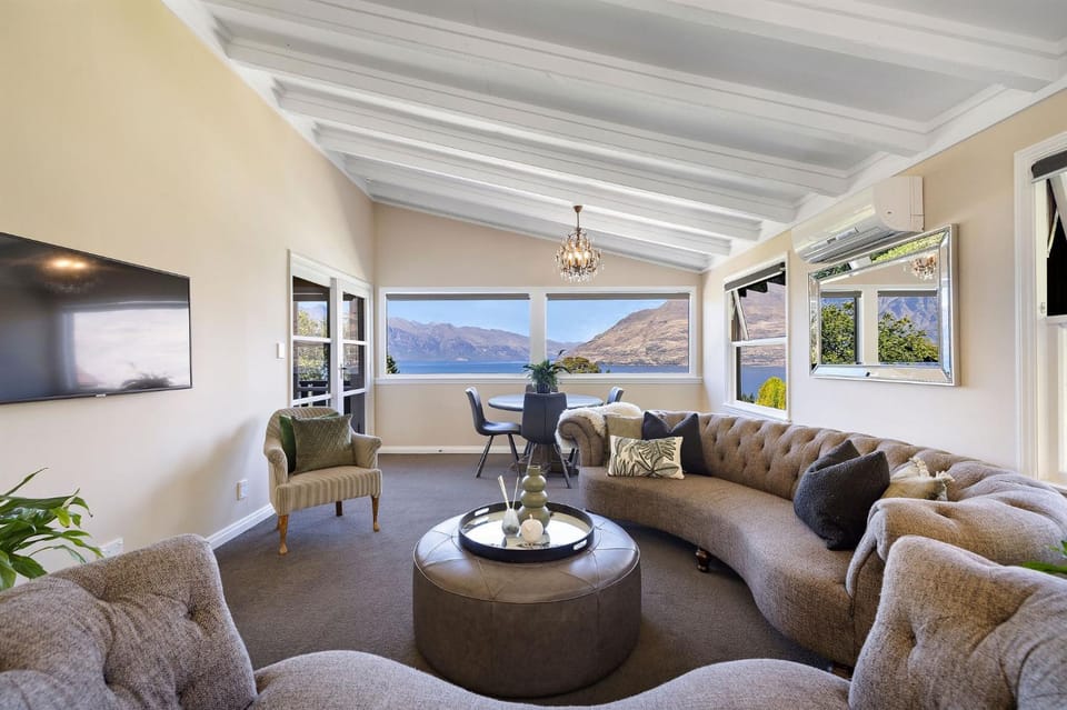 Natural landscape, TV and multimedia, Living room, Seating area, Mountain view