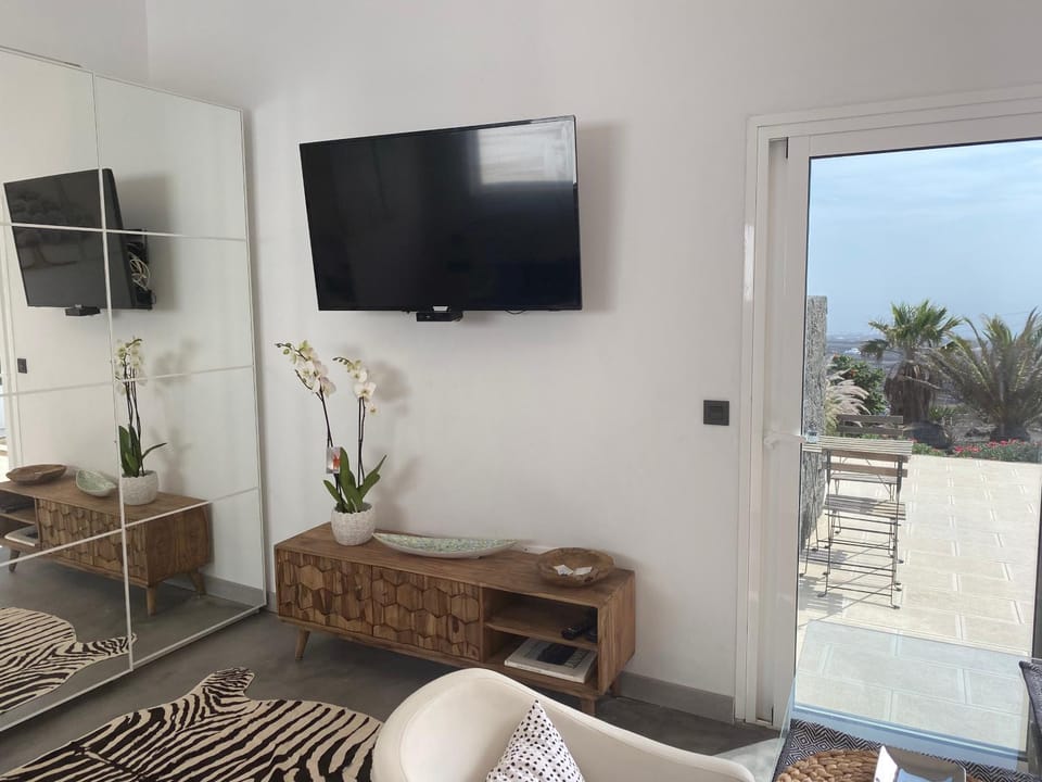 Luxury studio, sea view, pool Apartment in Isla de Lanzarote