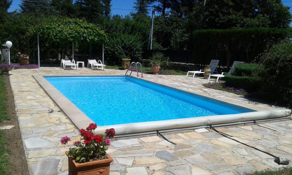 Swimming pool, Swimming pool