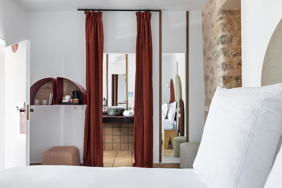 Bed, Bathroom, Coffee/tea facilities, Photo of the whole room, Decorative detail