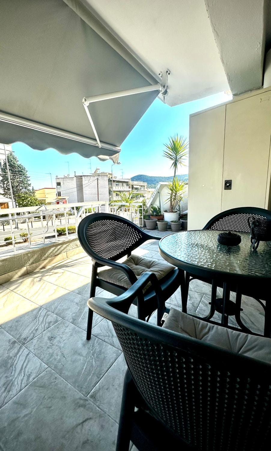 Patio, Day, Balcony/Terrace, Seating area