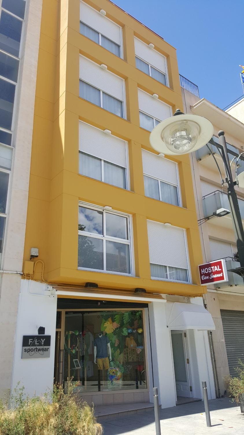 Hostal Can Joanet Bed and Breakfast in Cambrils