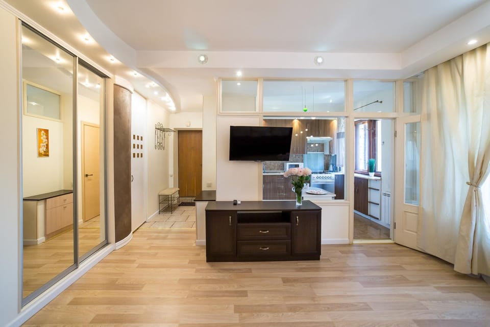 Уютная 2-комн. квартира. Дворец Ураина Apartment in Kiev City - Kyiv