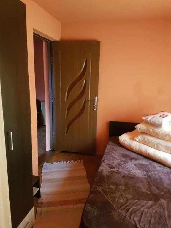 Flower Bell Bed and Breakfast in Romania