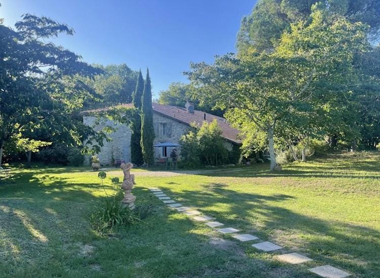 LA CAVERIE DE PEYROUX A ORTHEVIELLE (40300) Bed and Breakfast in Nouvelle-Aquitaine