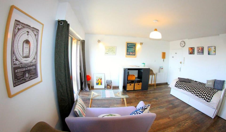 Grand Studio Vue Mer Apartment in Douarnenez