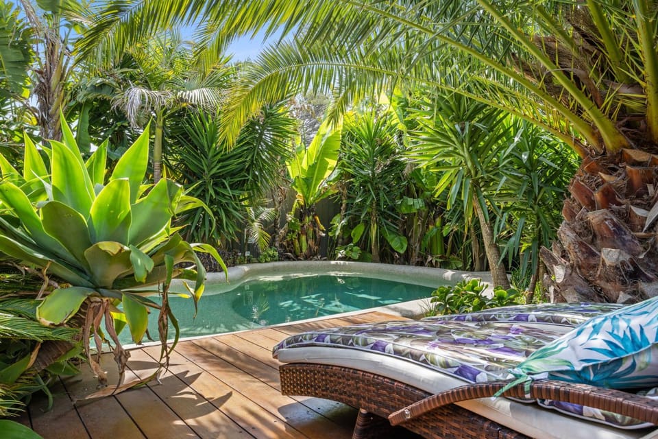 Como Palm Retreat House in Melbourne