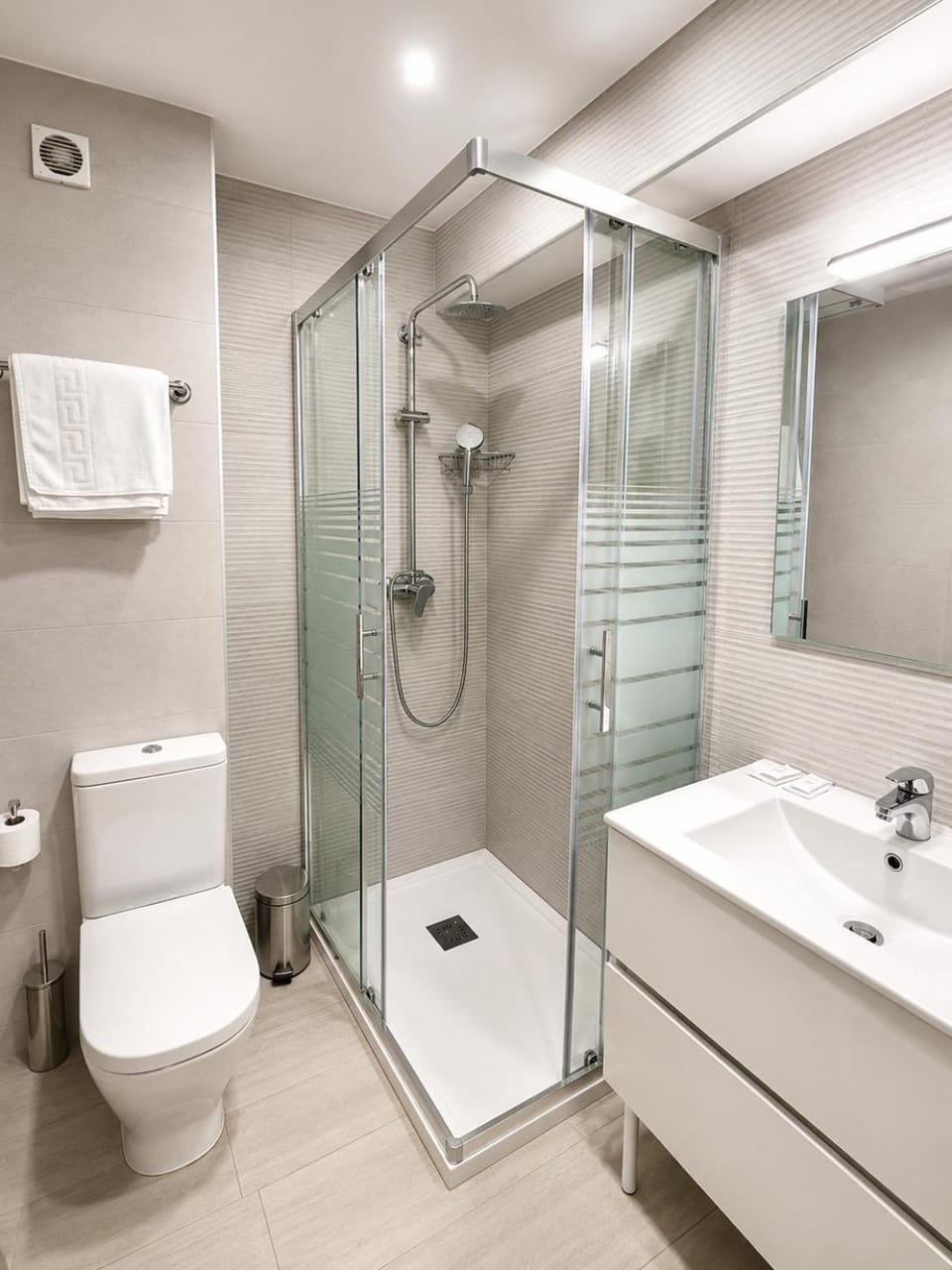 Hostal Goyma III Bed and Breakfast in Madrid