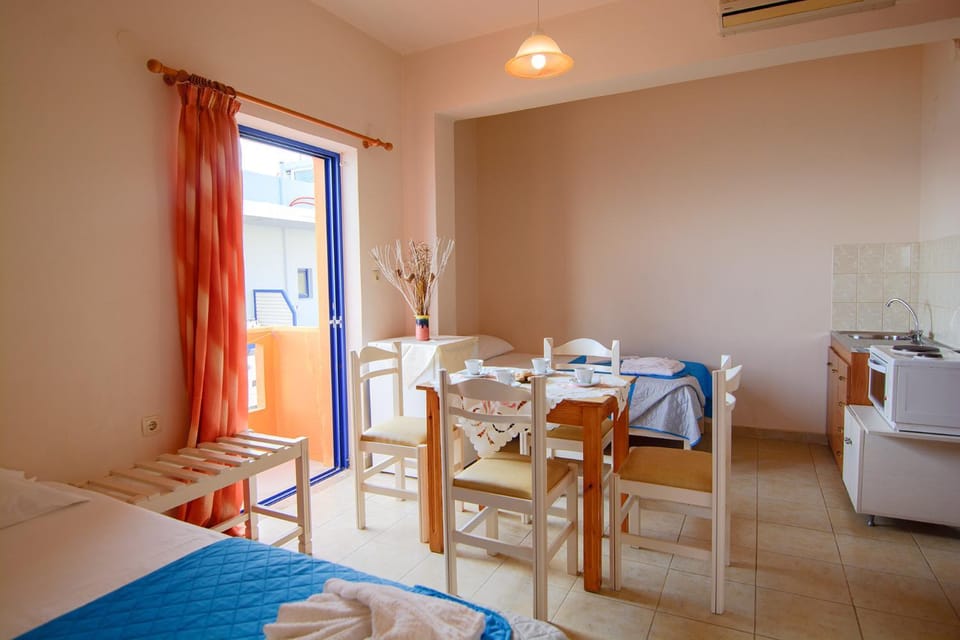 Scorpios Family Rooms Bed and Breakfast in Palaiochora