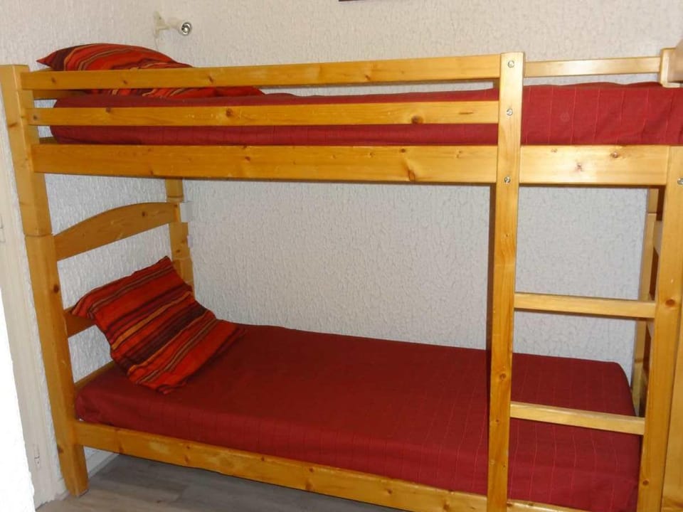 Studio cabine 4 pers, balcon, centre Valloire, proche télécabine, commerces et loisirs - FR-1-263-38 Cabin in Auvergne-Rhône-Alpes