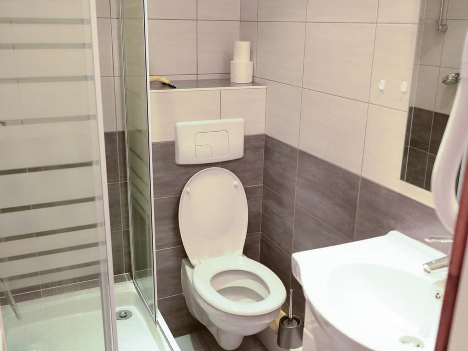 Triplex 5 pièces, 6 personnes, balcon exposé Sud, petit animal accepté - FR-1-263-286 Apartment in Auvergne-Rhône-Alpes