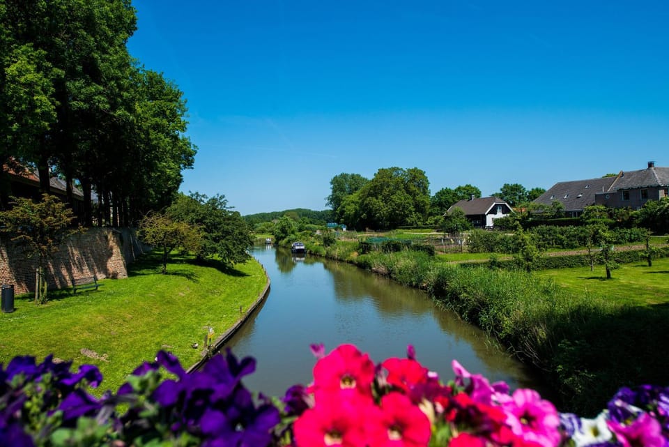 Other, On site, River view, Area and facilities