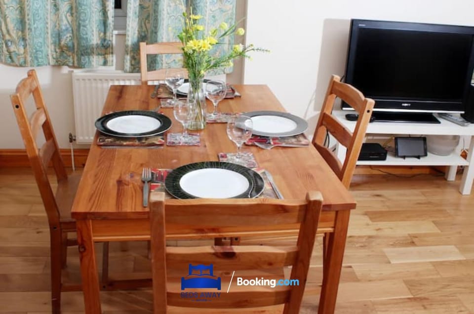 TV and multimedia, Dining area