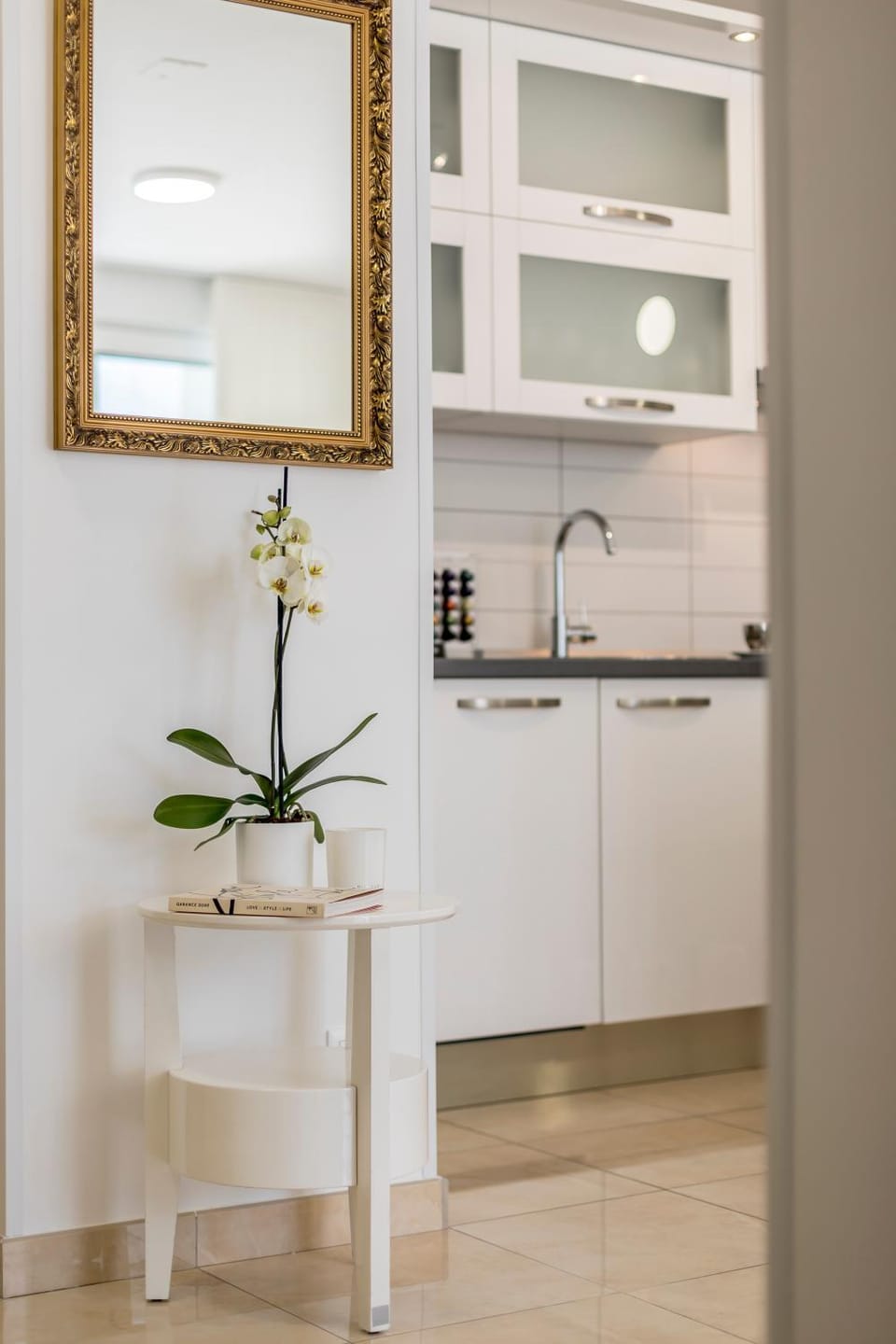 Kitchen or kitchenette