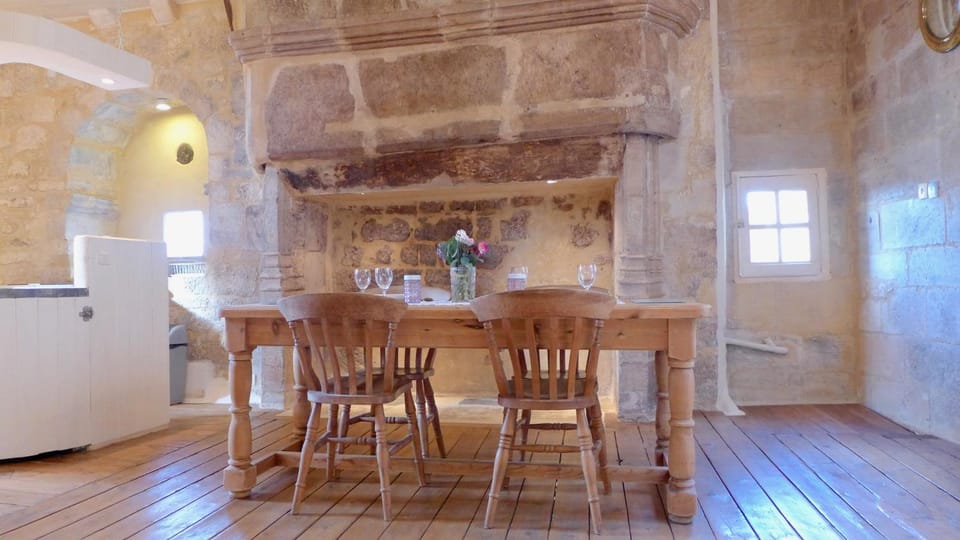 Decorative detail, Dining area