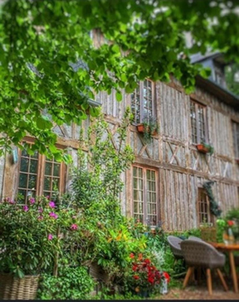 LA MAISON DE LALETTE - B&B et Workshop Photo durant la belle saison - Bed and Breakfast in Normandy