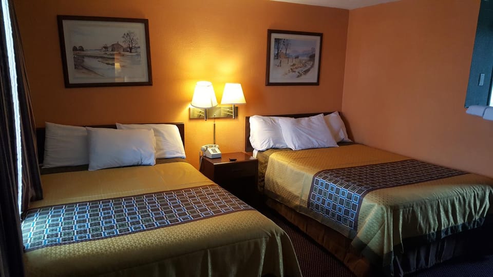 Budget Host Inn Somerset Motel in Somerset
