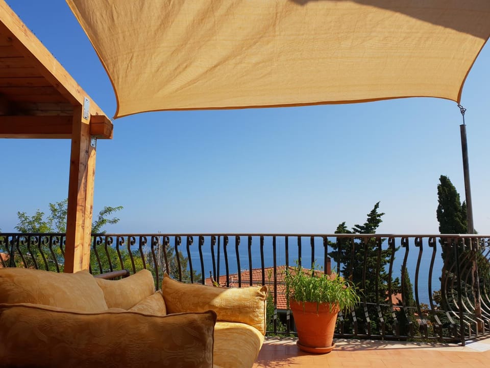 Day, View (from property/room), Balcony/Terrace, Sea view