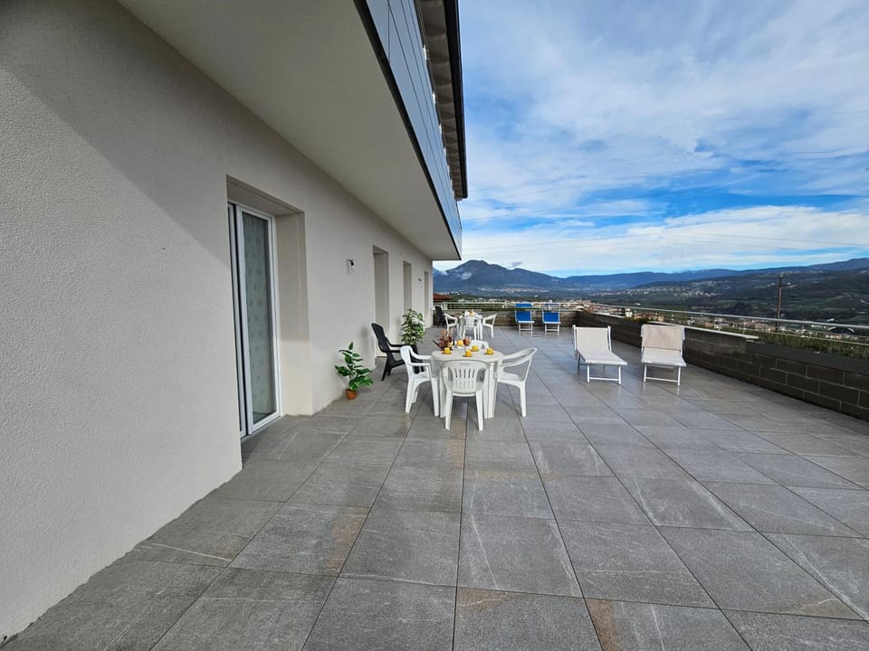 Balcony/Terrace, Balcony/Terrace