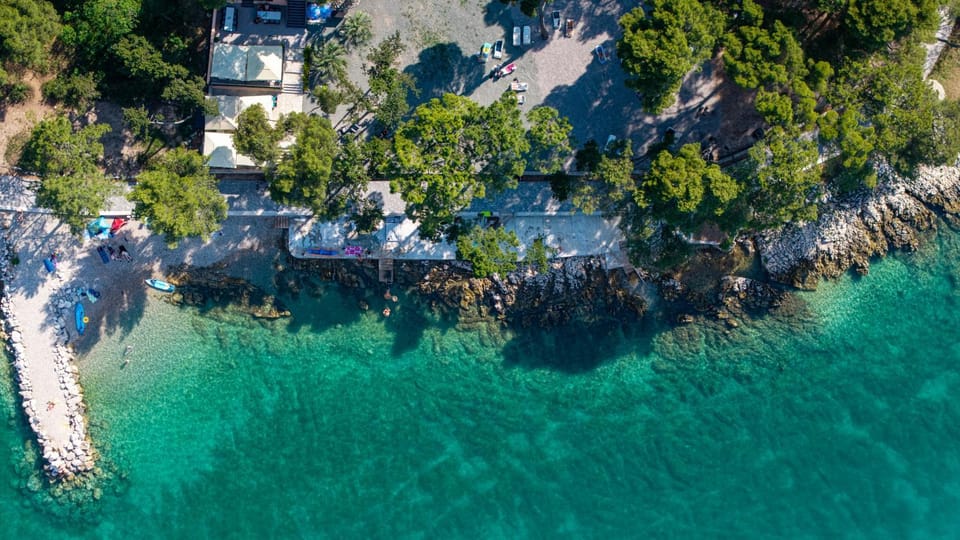 Property building, Restaurant/places to eat, Beach, Beach