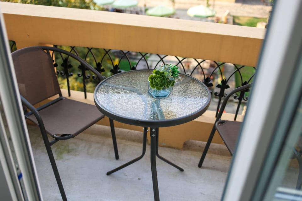 Property building, Balcony/Terrace