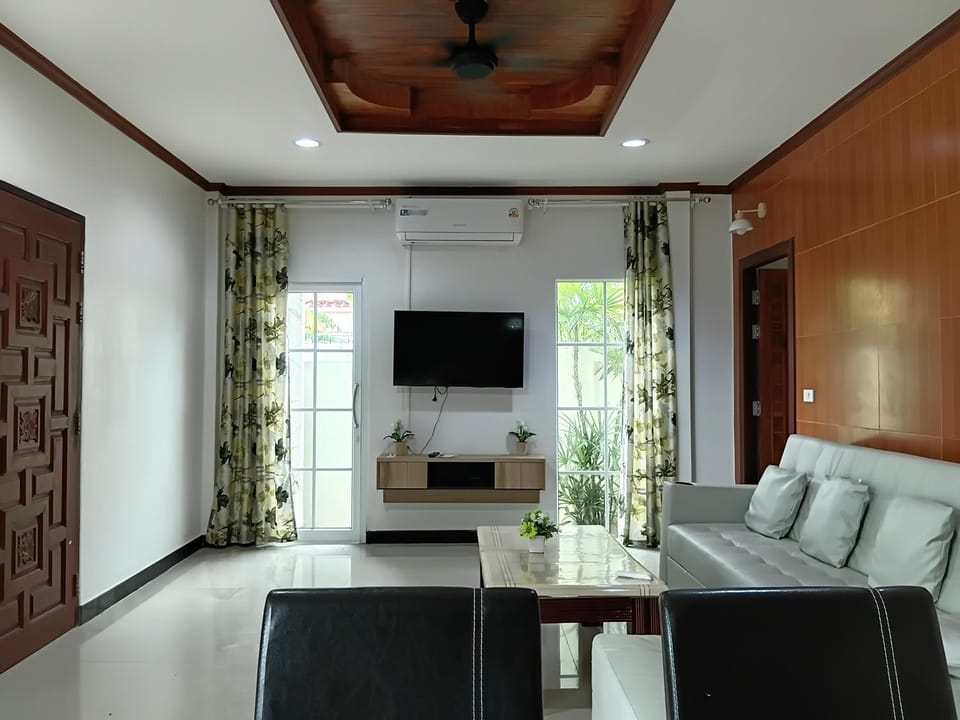 3BR Villa near Boat Avenue Laguna beach Villa in Choeng Thale
