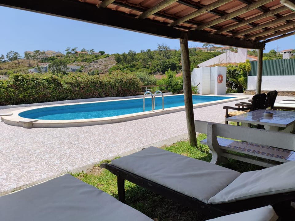 Pool view, Swimming pool, sunbed