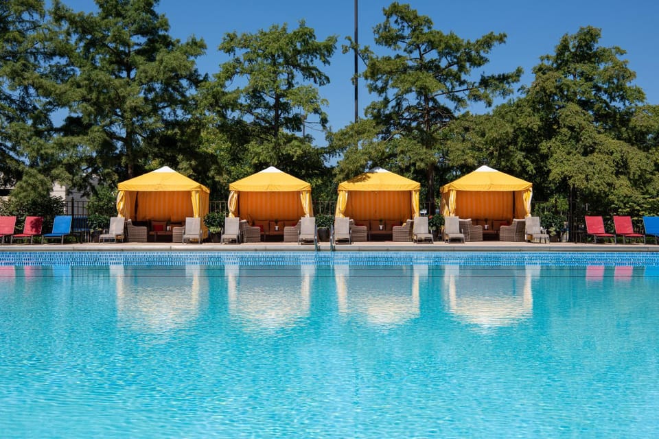 Swimming pool, Swimming pool