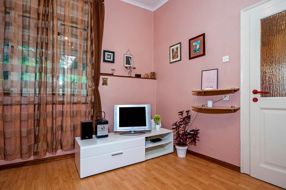 TV and multimedia, Bedroom