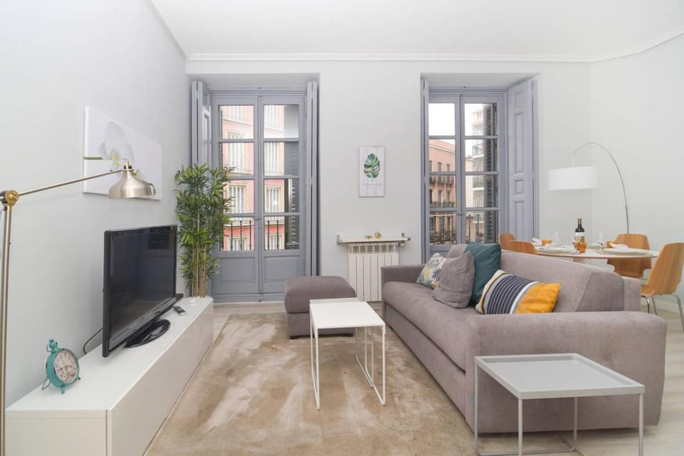 TV and multimedia, Balcony/Terrace, Living room, Seating area