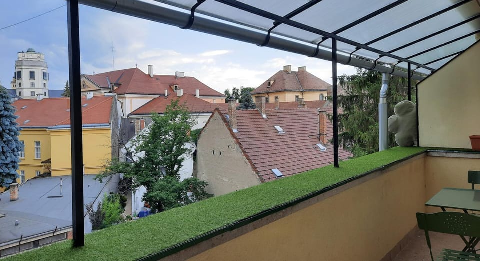 Eszterlánc Apartman Eger Apartment in Slovakia