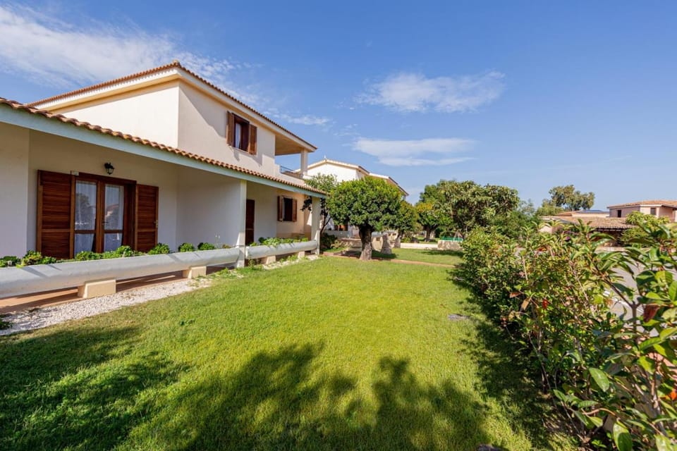 Property building, Garden, Garden view