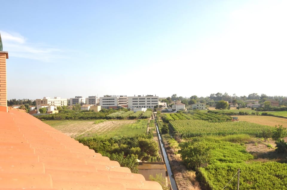 Off site, Balcony/Terrace