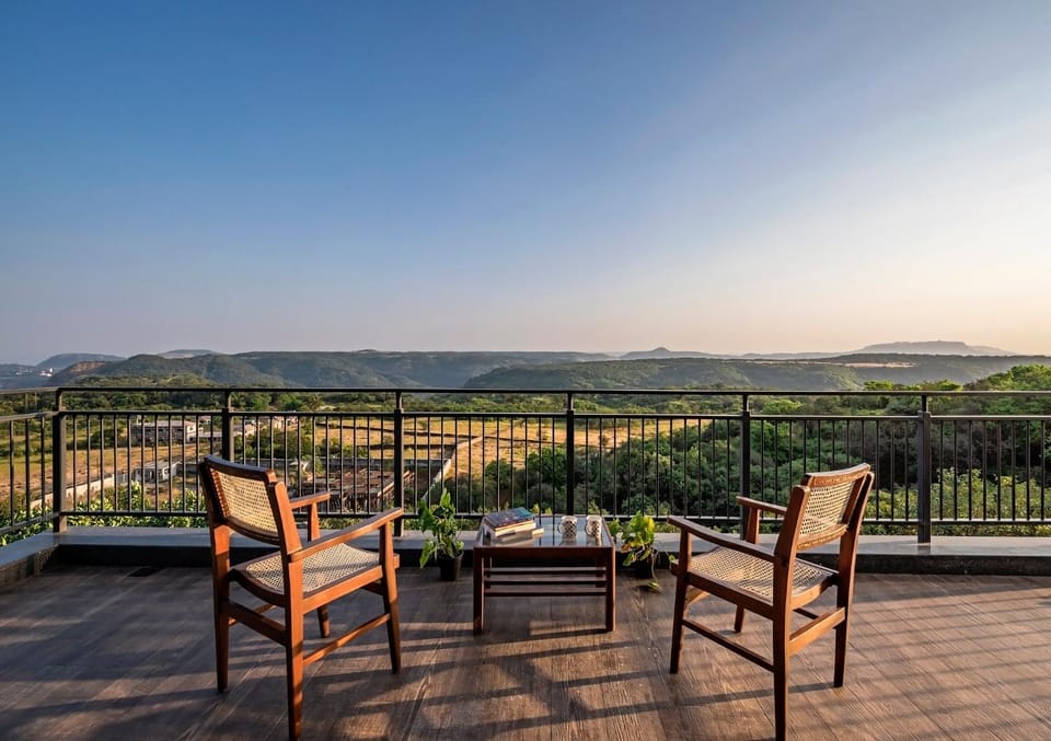 Natural landscape, View (from property/room), Balcony/Terrace, Mountain view, Alcoholic drinks