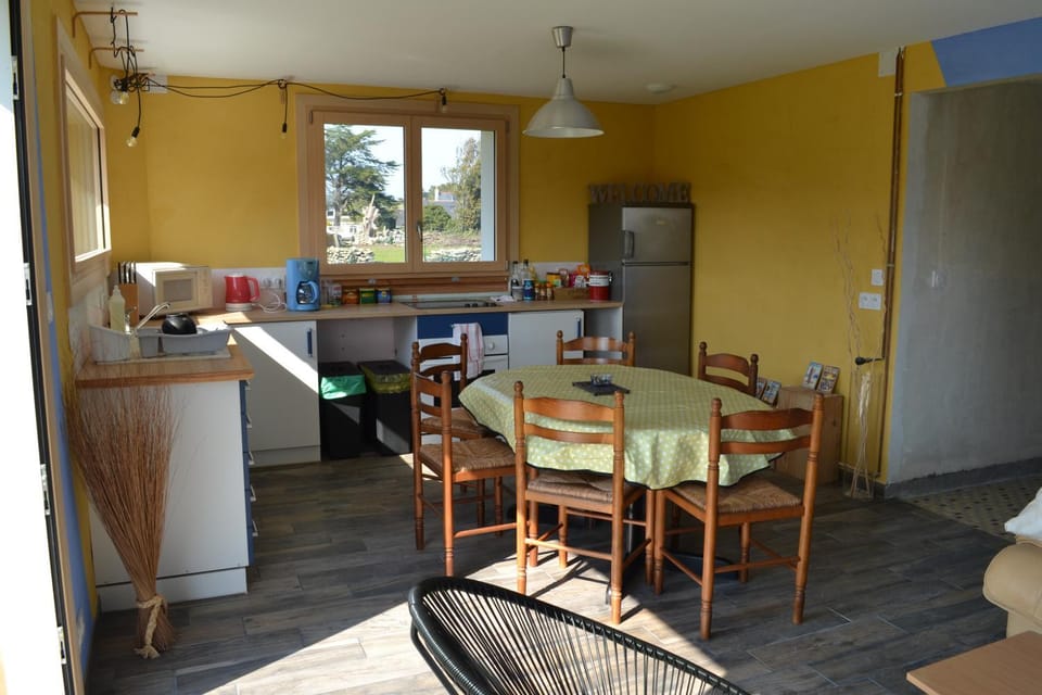 Dining area, Communal kitchen