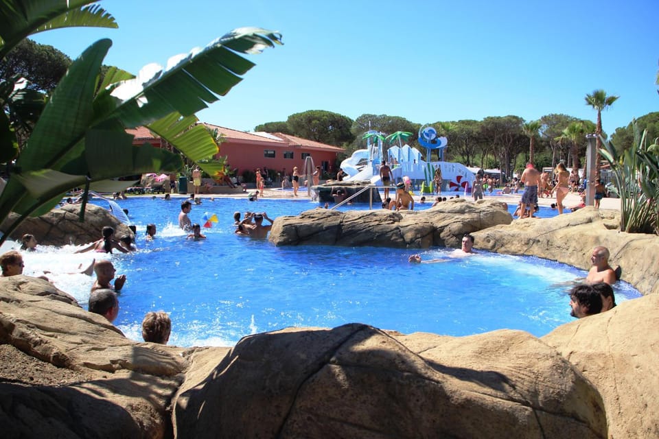 Hot Tub, Aqua park, Pool view, Swimming pool, Swimming pool