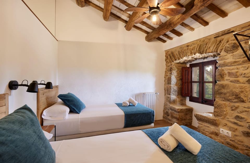 Bed, Photo of the whole room, children
