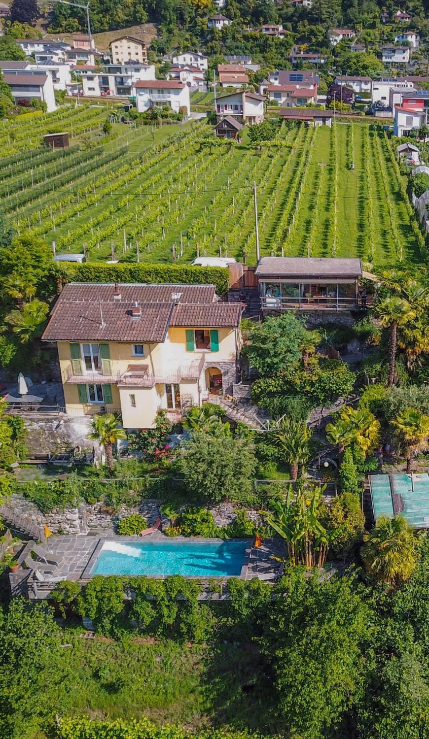 Property building, Neighbourhood, Natural landscape, Bird's eye view, Swimming pool