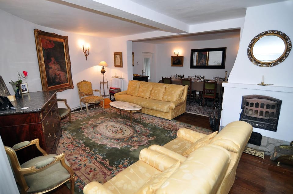 B&B Popamuseum Tarpesti Bed and Breakfast in Romania