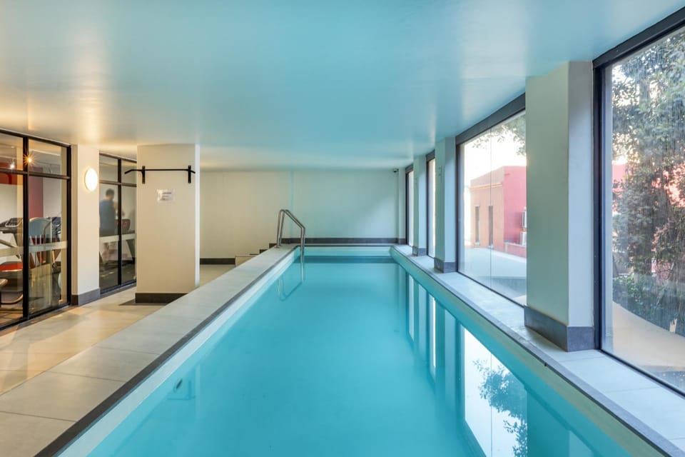 Pool view, Swimming pool
