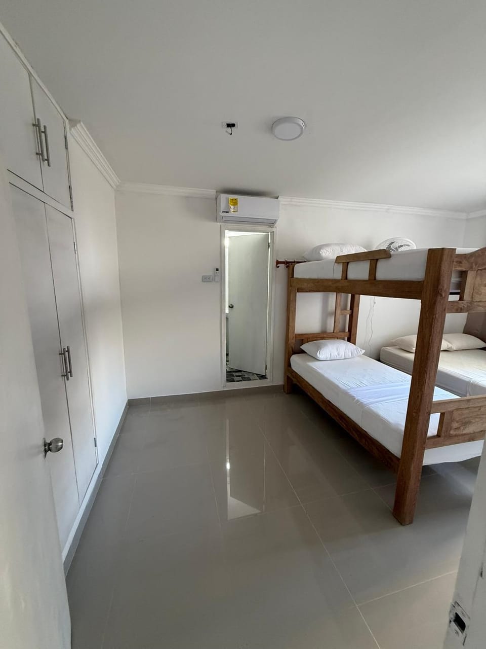 Alojamientos Cartagena Edificio Los Delfines Apartment hotel in Cartagena